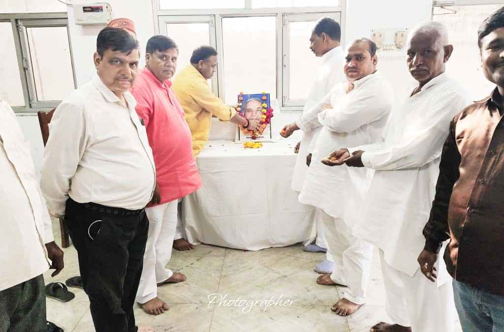 कांशीराम जयंती पर राष्ट्रीय लोकदल ने महान सामाजिक सुधारक को नमन