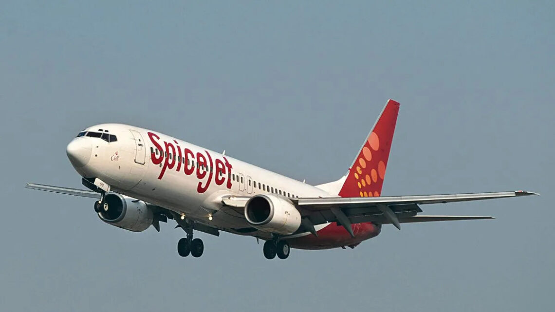 दिल्ली–पटना स्पाइसजेट फ्लाइट तकनीकी खराबी के कारण लौट गई