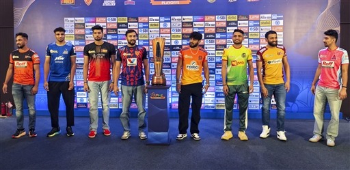 पीकेएल सीज़न 12 के प्लेऑफ़्स में आठ टीमों के बीच खिताबी जंग