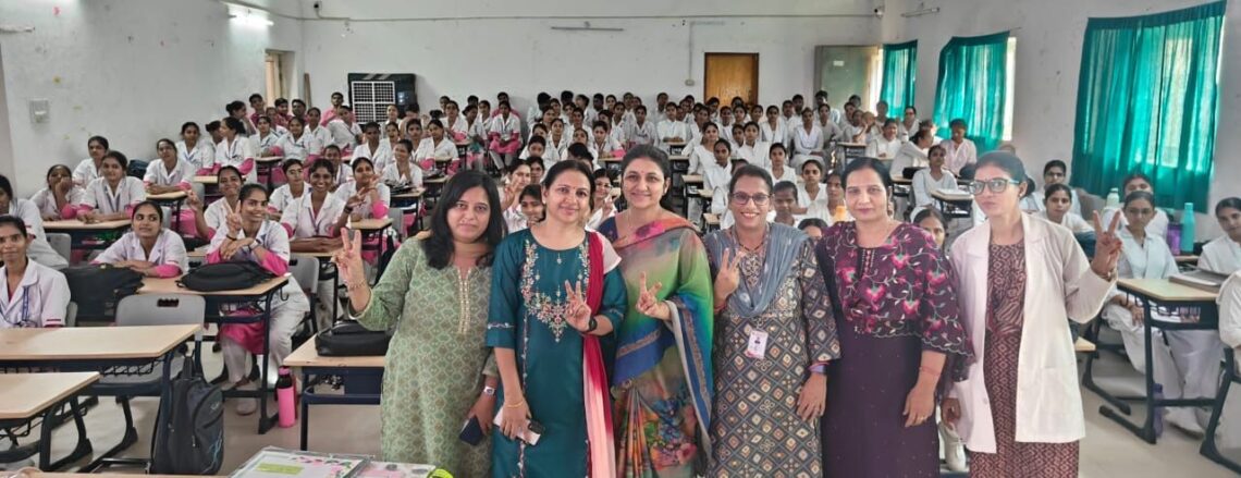 ایس این میڈیکل کالج میں نرسنگ طالبات کے لیے سروائیکل کینسر اور پی سی او ڈی پر آگاہی پروگرام