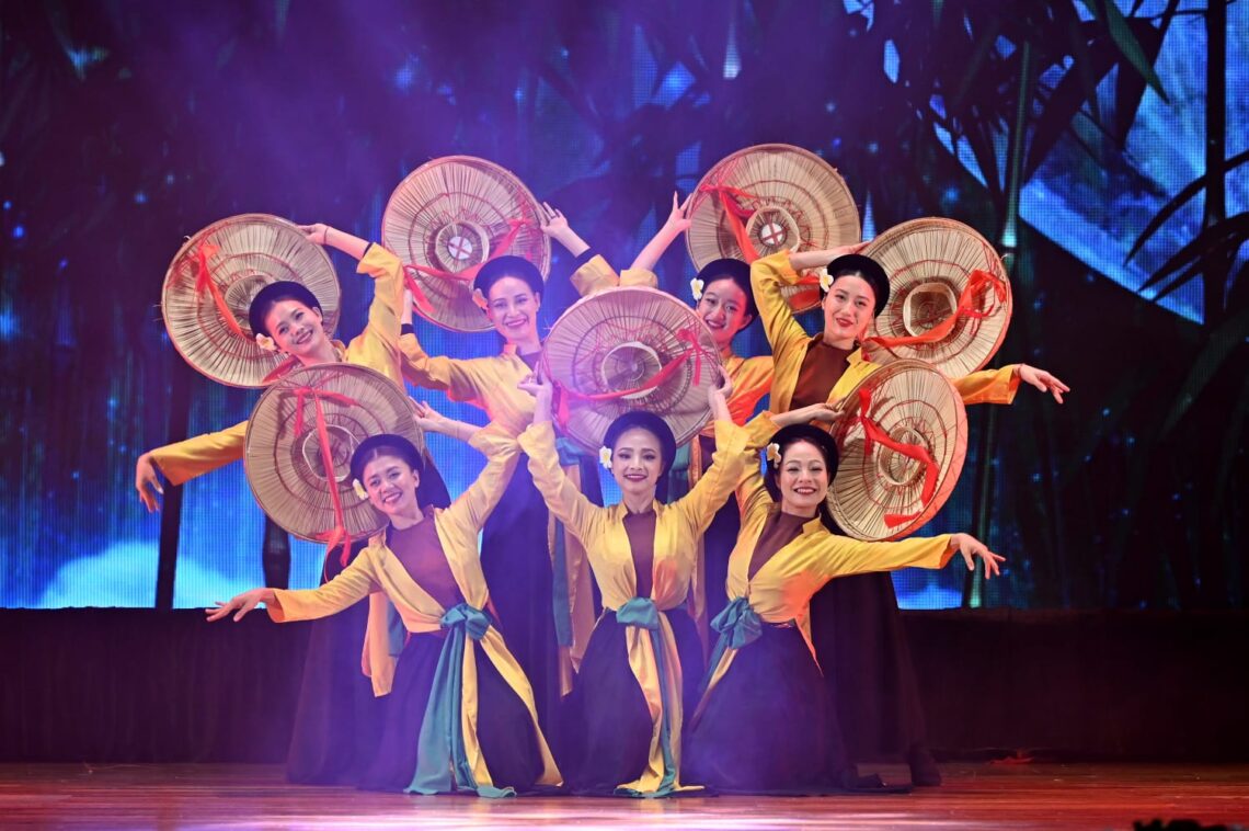 विविधता से दिव्यता तकः विश्वस्तरीय परिवार, वन वर्ल्ड वन फैमिली वर्ल्ड कल्चरल फेस्टिवल 2025 में हुआ एकजुट