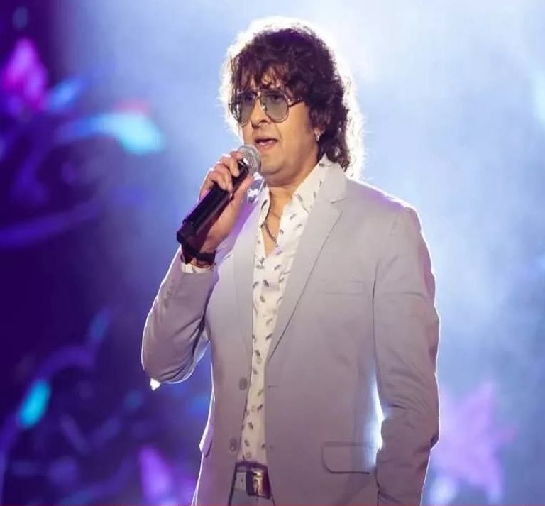 सोनू निगम का श्रीनगर कॉन्सर्ट विवादों के साये में, दर्शक कम