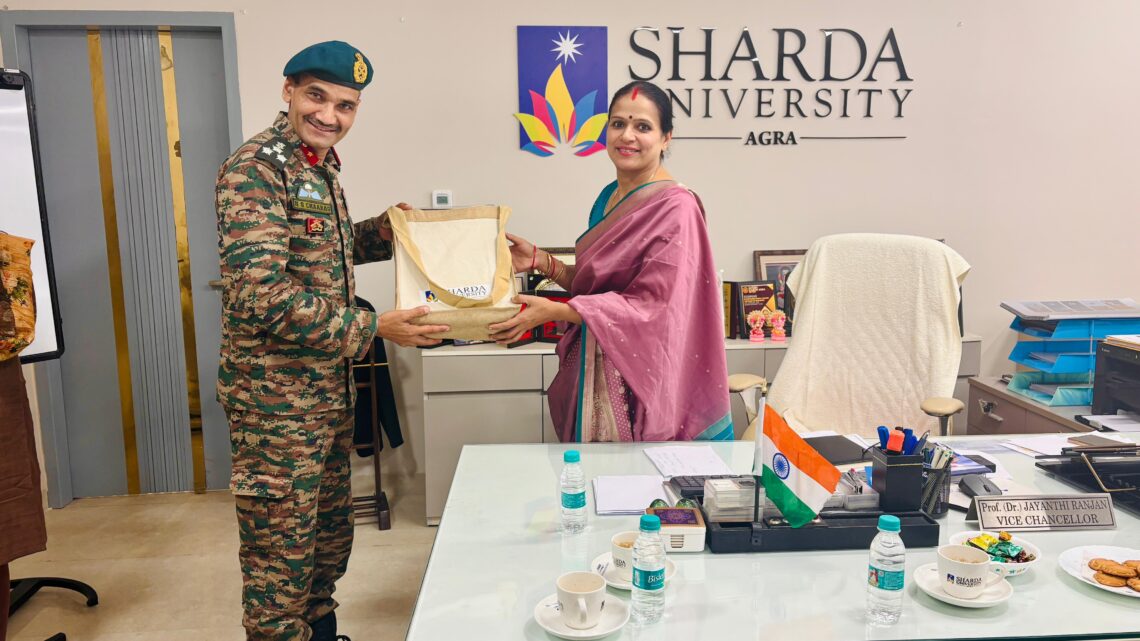 शारदा विश्वविद्यालय में राष्ट्रीय एकता दिवस समारोह