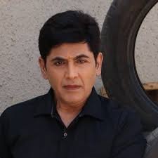 आसिफ शेख का कमाल का रूपांतरण: 35 बार महिला का किरदार निभाकर जीते दर्शकों के दिल