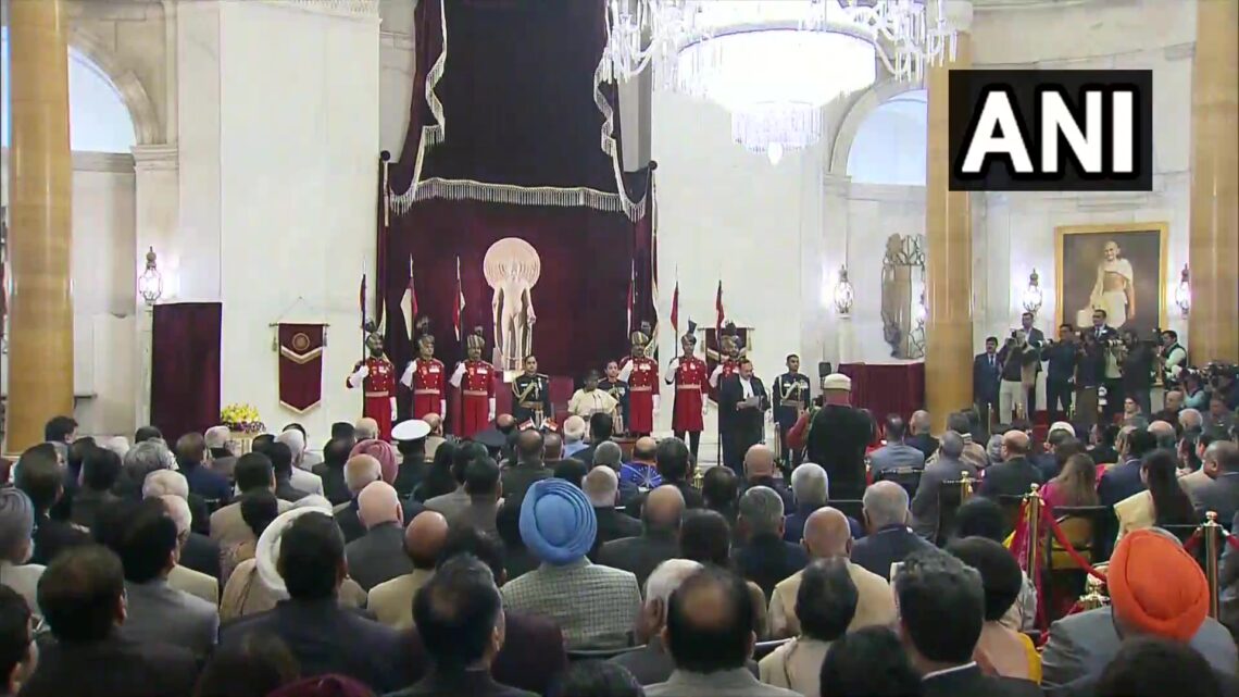 भारत को मिला नया मुख्य न्यायाधीश: न्यायमूर्ति सूर्यकांत ने ली शपथ