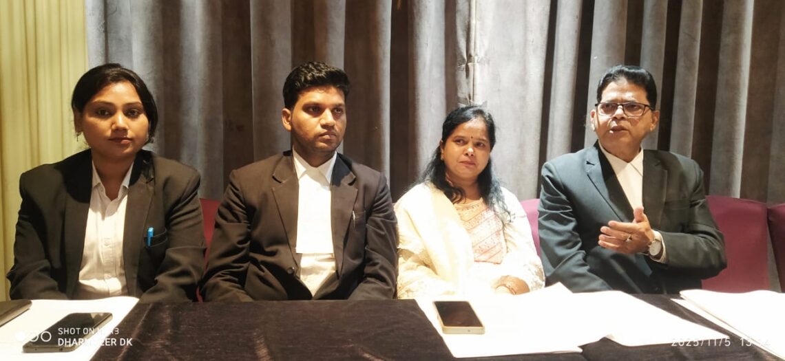 “मुझे और मेरे पति को इंसाफ चाहिए, झूठे आरोपों से हो रहा है मानसिक उत्पीड़न… न्याय न मिला तो मुख्यमंत्री से करूंगी गुहार” — डॉ. कविता चौधरी पत्नी प्रो. गौतम जैसवार