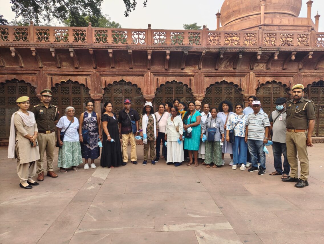 “ऑपरेशन टूरिस्ट डिलाइट”: ताजमहल आए पर्यटकों को मिली VIP जैसी सुरक्षा और स्वागत