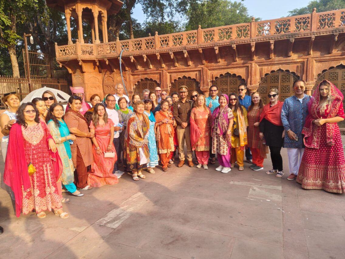 “ऑपरेशन टूरिस्ट डिलाइट” के तहत आगरा में मैक्सिकन पर्यटकों को फ्रेंडली सुरक्षा प्रदान