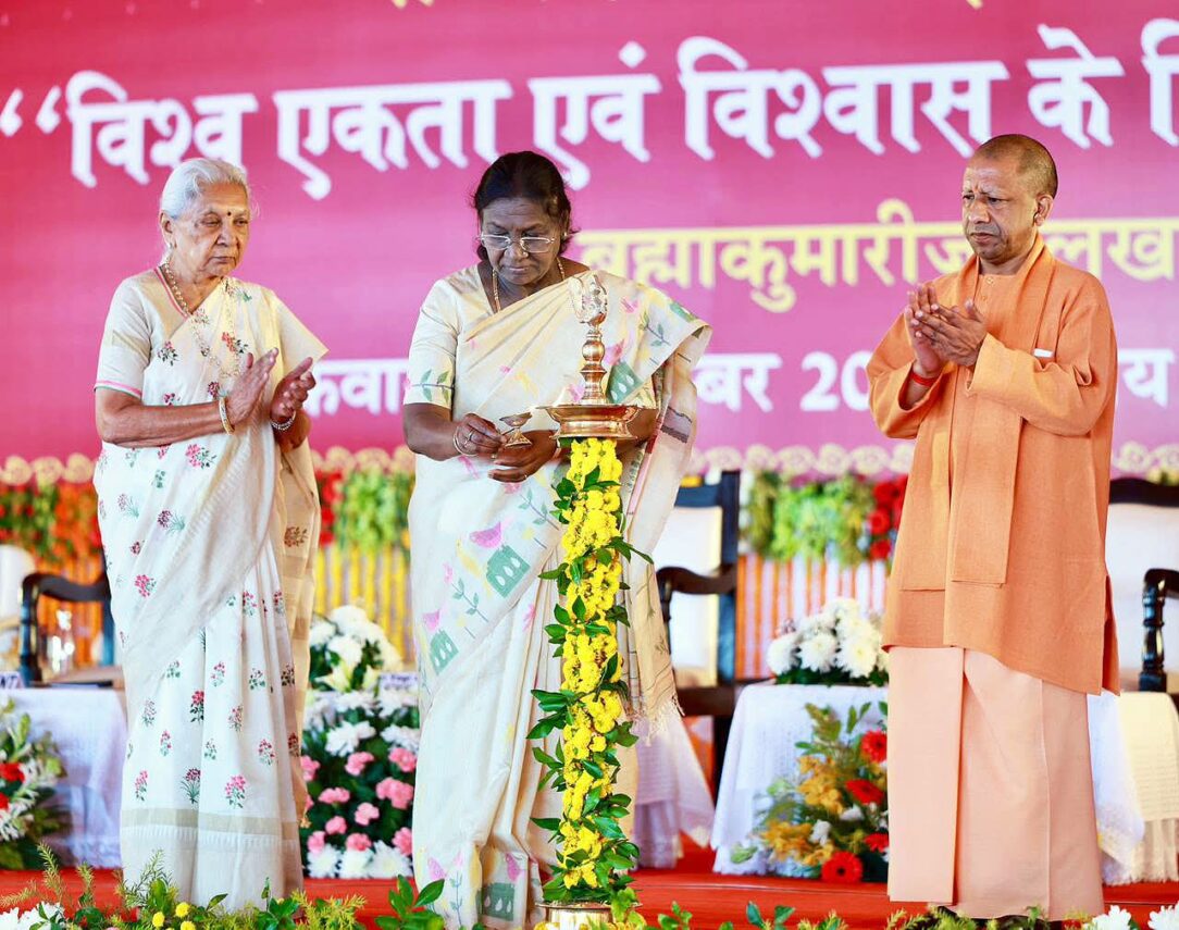 शांत और स्थिर मन से ही विश्व शांति और विश्व एकता की नींव बनती है: राष्ट्रपति द्रौपदी मुर्मु