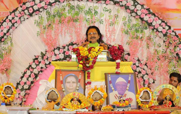भगवान श्रीकृष्ण -सुदामा चरित्र की कथा सुन भक्त हुए भाव-विभोर 