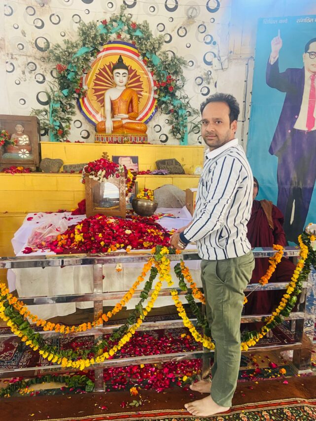 مہاپرینیرون دیوس پر بھارت رتن ڈاکٹر بھیمراؤ امبیڈکر کو کانگریس لیڈر بشیر الحق راکی نے خراجِ عقیدت پیش کیا