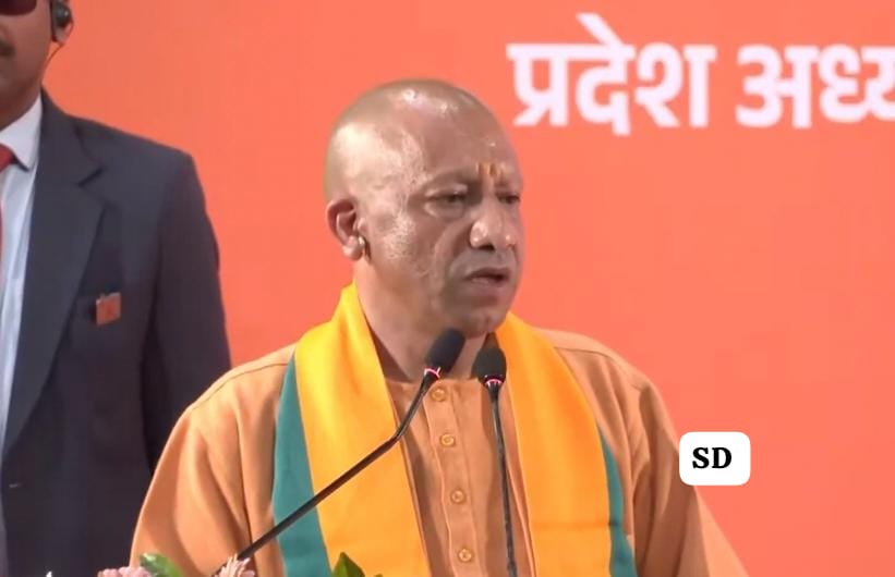 CM योगी ने SIR प्रक्रिया पर जताई गंभीर चिंता, बीजेपी संगठन को दी सख्त चेतावनी