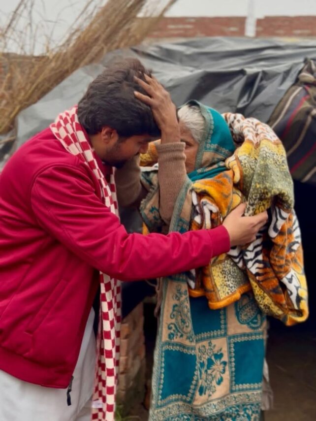 कमालगंज में जिला पंचायत चुनाव को लेकर सियासी सरगर्मी तेज़, जन चौपाल में जुटे सैकड़ों ग्रामीण