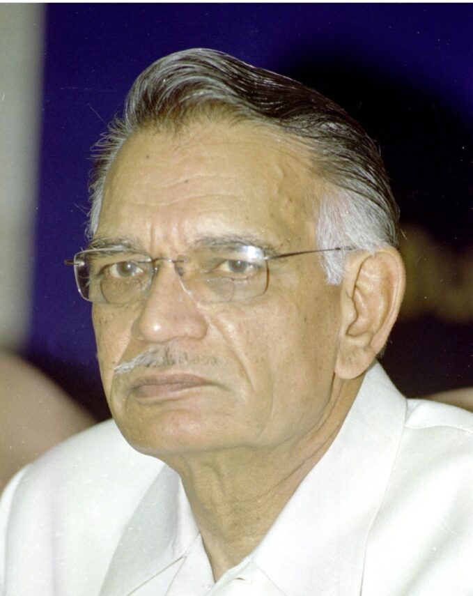 कांग्रेस नेता व पूर्व केंद्रीय गृहमंत्री शिवराज पाटील चाकूरकर का निधन