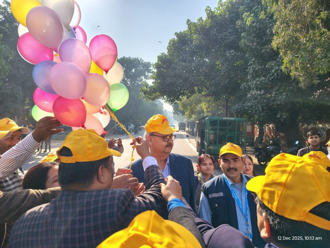 गुब्बारे उड़ाकर दिया पोलियो की दवा पिलाने का संदेश, दो बूंद में सुरक्षा का वादा