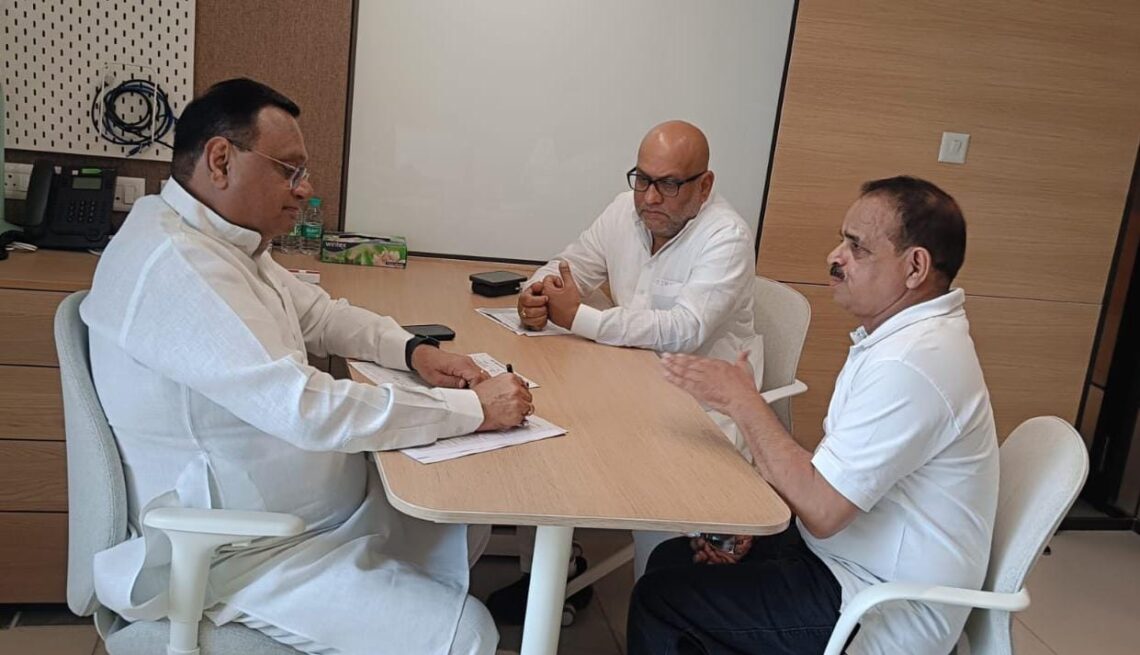 उत्तर प्रदेश कांग्रेस प्रभारी अविनाश पांडे के दो वर्षीय कार्यकाल पर बधाई: अजय राय के साथ 2027 में खोलेंगे ‘विजय का सुनहरा द्वार’ – अयाज खान अच्छू