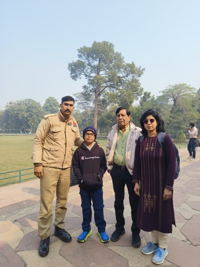 ताजमहल भ्रमण के दौरान बिछड़ा भारतीय मूल का अमेरिकी बच्चा, पुलिस ने माता-पिता से मिलवाया