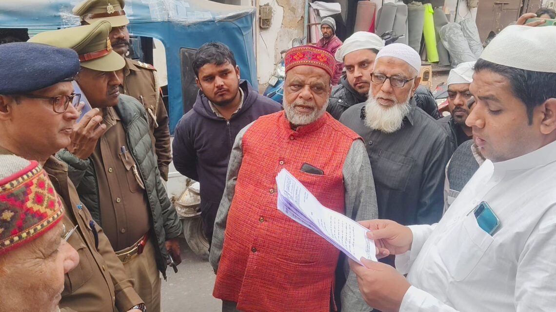 शबे-बरात और रमज़ान से पहले प्रशासनिक तैयारियों की मांग, एसीपी को सौंपा ज्ञापन