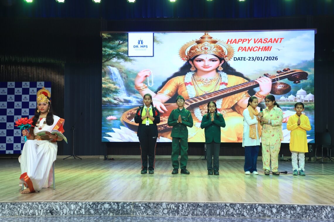 डॉ. एमपीएस वर्ल्ड स्कूल में वसंत पंचमी एवं नेताजी सुभाष चंद्र बोस जयंती का आयोजन