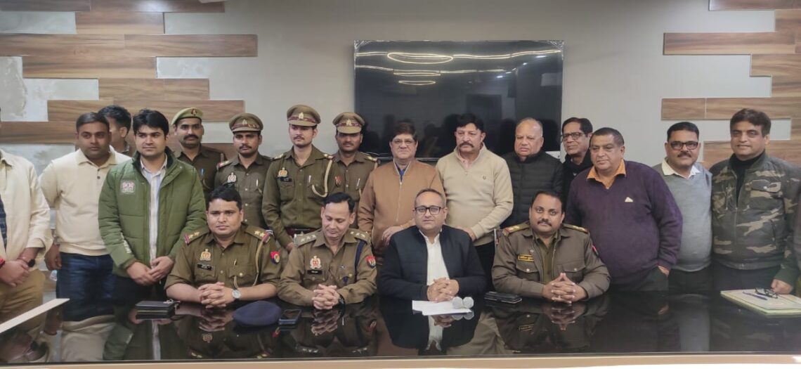 रिकॉर्ड सात घंटे में 97 लाख की चोरी का खुलासा, शू फैक्टर्स फैडरेशन ने किया पुलिस टीम का भव्य सम्मान