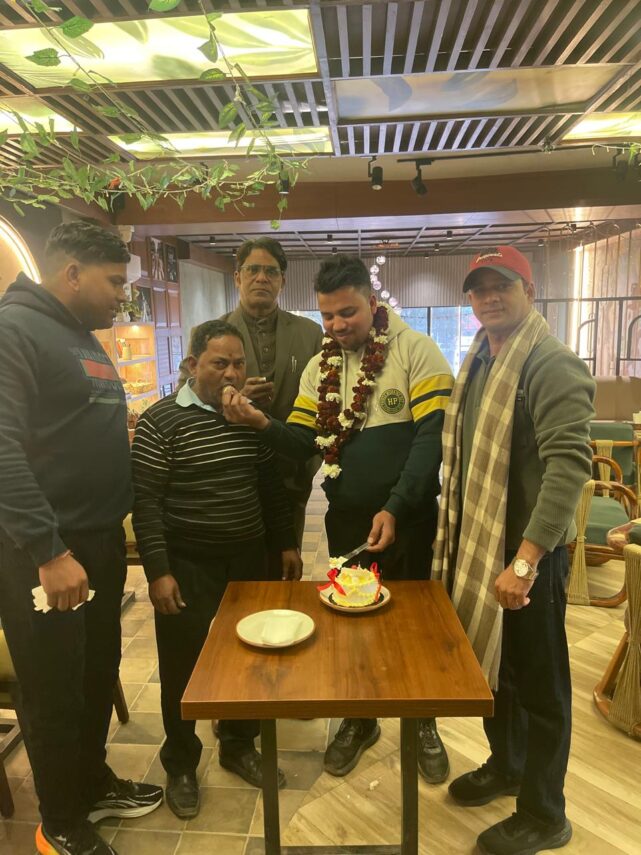 सामाजिक युवा कार्यकर्ता गौरव पात्रे का जन्मदिवस मनाया गया