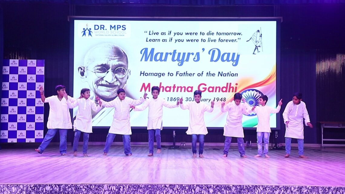 शहीद दिवस पर डॉ. एमपीएस वर्ल्ड स्कूल में गूँजा ‘जय हिंद’, अमर बलिदानियों को दी श्रद्धांजलि