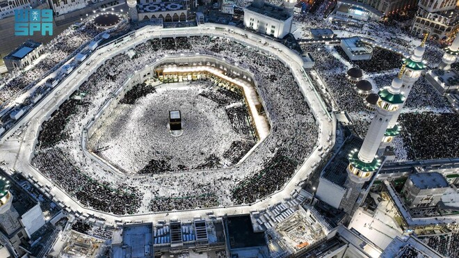 मस्जिद अल हरम और मस्जिद-ए-नबवी में एतिकाफ का मौका, सीमित सीटें — जल्द करें आवेदन