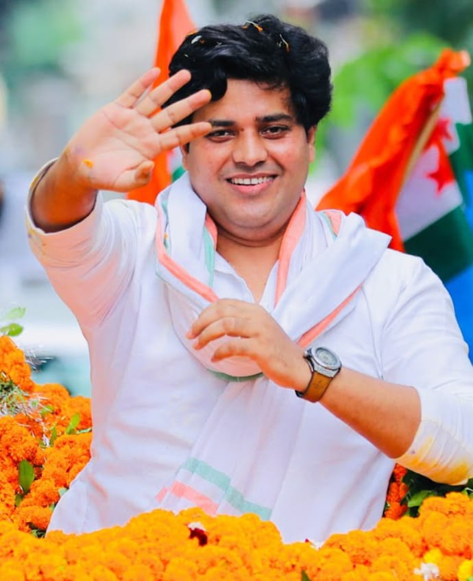 نیو انڈیا‘ میں امن کی بات کرنے والوں پر ایف آئی آر درج ہوتی ہے: عمران پرتاپ گڑھی