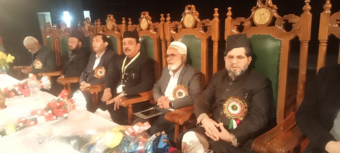 علی گڑھ مسلم یو نیورسٹی کے تاریخی کینیڈی حال میں حج تربیتی کیمپ کا انعقاد کیا گیا