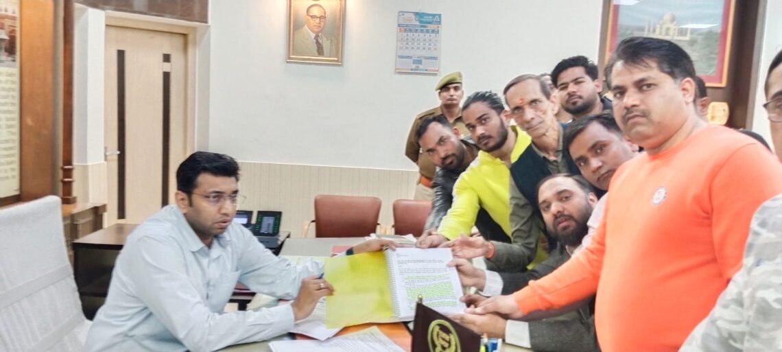 लाभचंद मार्केट पूरी तरह वैध, ऐतिहासिक दस्तावेजों के साथ डीएम को सौंपे साक्ष्य