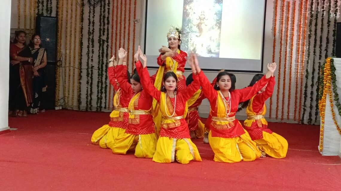 श्रीमती बी.डी. जैन गर्ल्स पी.जी. कॉलेज मध्ये ‘उमंग’ वार्षिकोत्सवस्य समापनम्