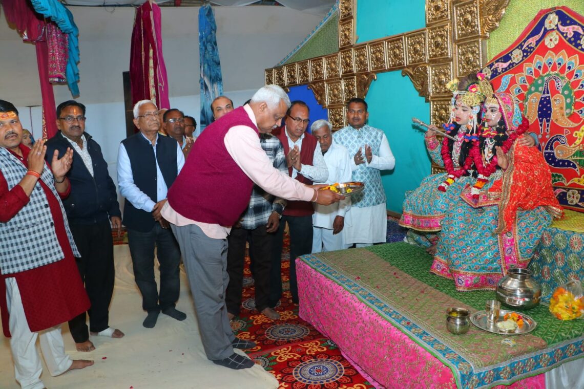 गूंज उठा मंडप “बम-बम भोले” से, दिव्य परिणय में बंधे भोलेनाथ