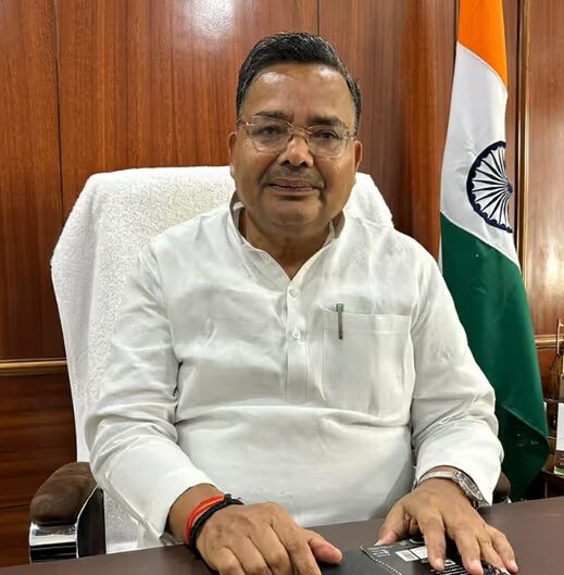 पर्यटन में यूपी ने बदली तस्वीर: 156 करोड़ पर्यटक पहुंचे, 5 लाख रोजगार का लक्ष्य — जयवीर सिंह