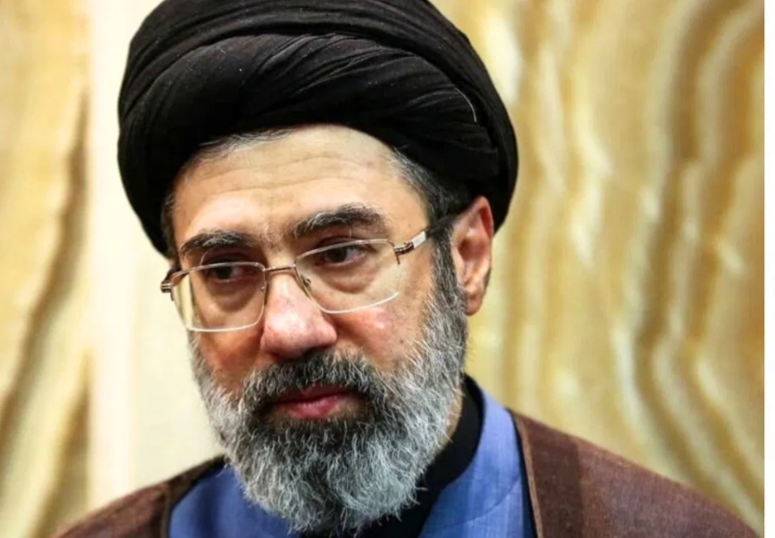 ख़ामेनेई के बेटे मौजतबा ख़ामेनेई बने ईरान के नए सुप्रीम लीडर