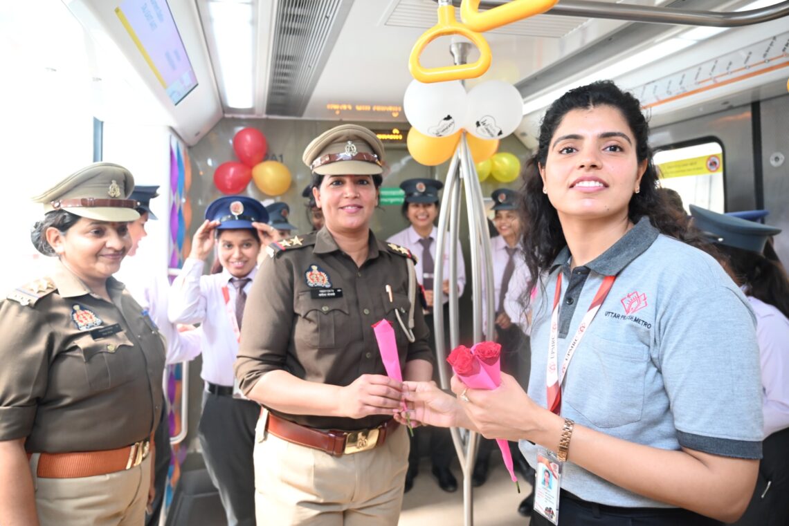 यूपीएमआरसी एमडी ने किया विशेष “शक्ति मेट्रो” का उद्घाटन