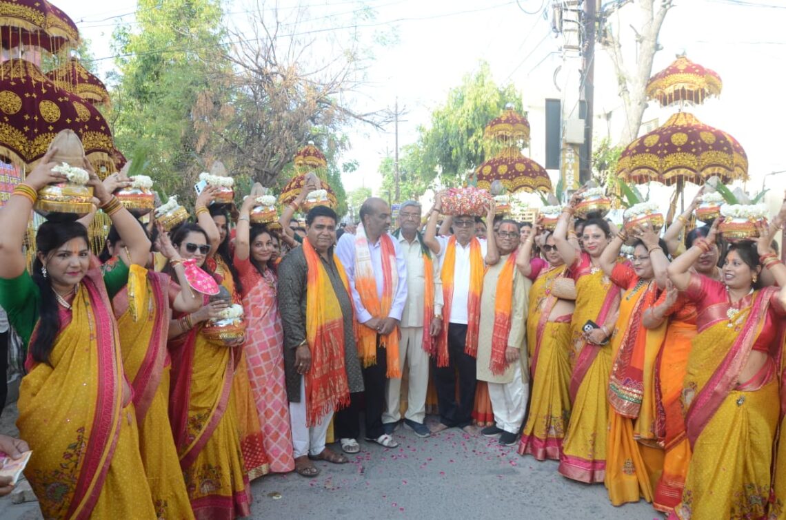 कावेरी मंदिर से निकली भव्य कलश यात्रा, बैंड-बाजे और आकर्षक झांकियों से सजी आस्था की डगर