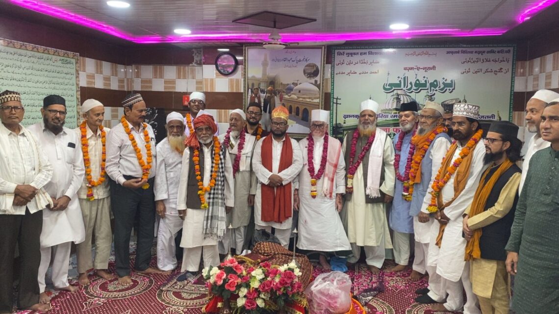 जश्न-ए-साबिर-ए-पाक व 22वीं शरीफ पर सजी रूहानी महफ़िल, अमन-ओ-भाईचारे की दुआएं