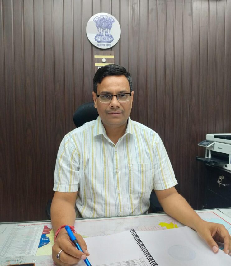 अपर मंडल रेल प्रबंधक, आगरा के रूप में गिरीश कुमार गुप्ता ने संभाला पदभार