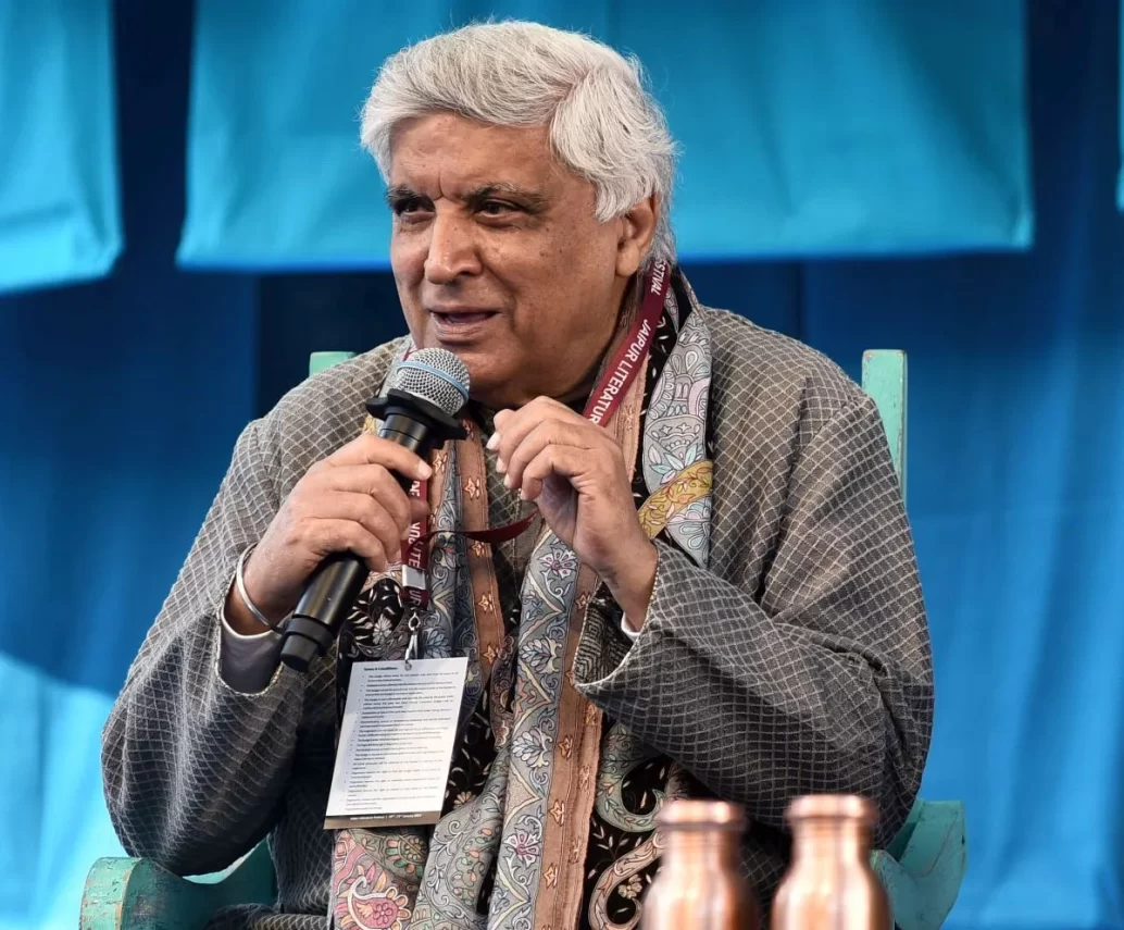 ट्रंप पर जावेद अख्तर का तंज, यूजर ने किया पलटवार; सोशल मीडिया पर छिड़ी तीखी बहस