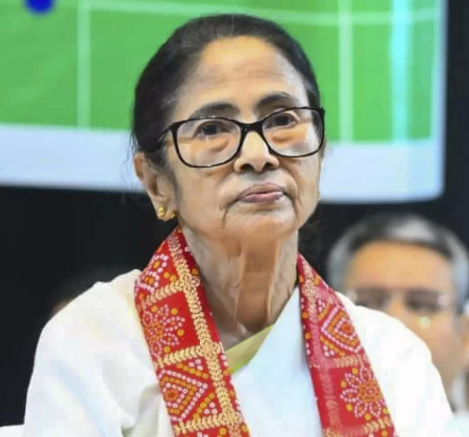 तृणमूल कांग्रेस में बगावत: क्या ममता बनर्जी के राजनीतिक किले में पड़ गई है बड़ी दरार?