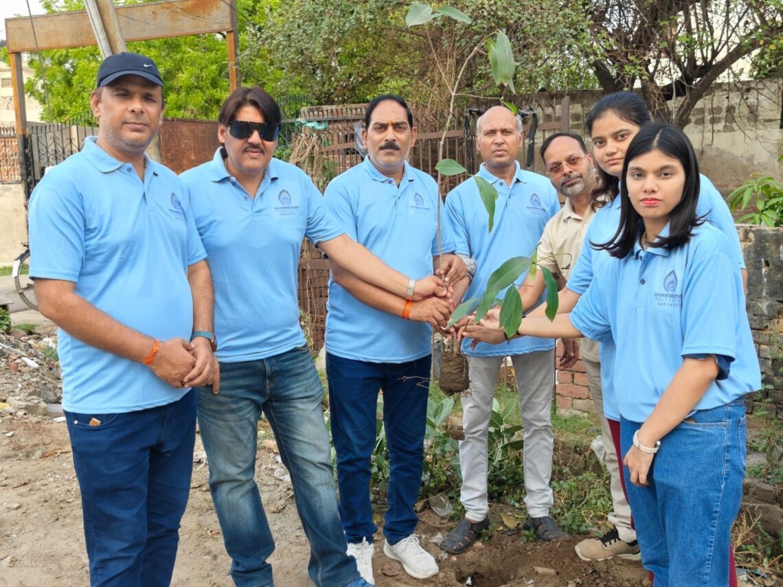 हरियाली से होगी खुशहाली, विश्व पर्यावरण दिवस पर चला पौधारोपण अभियान