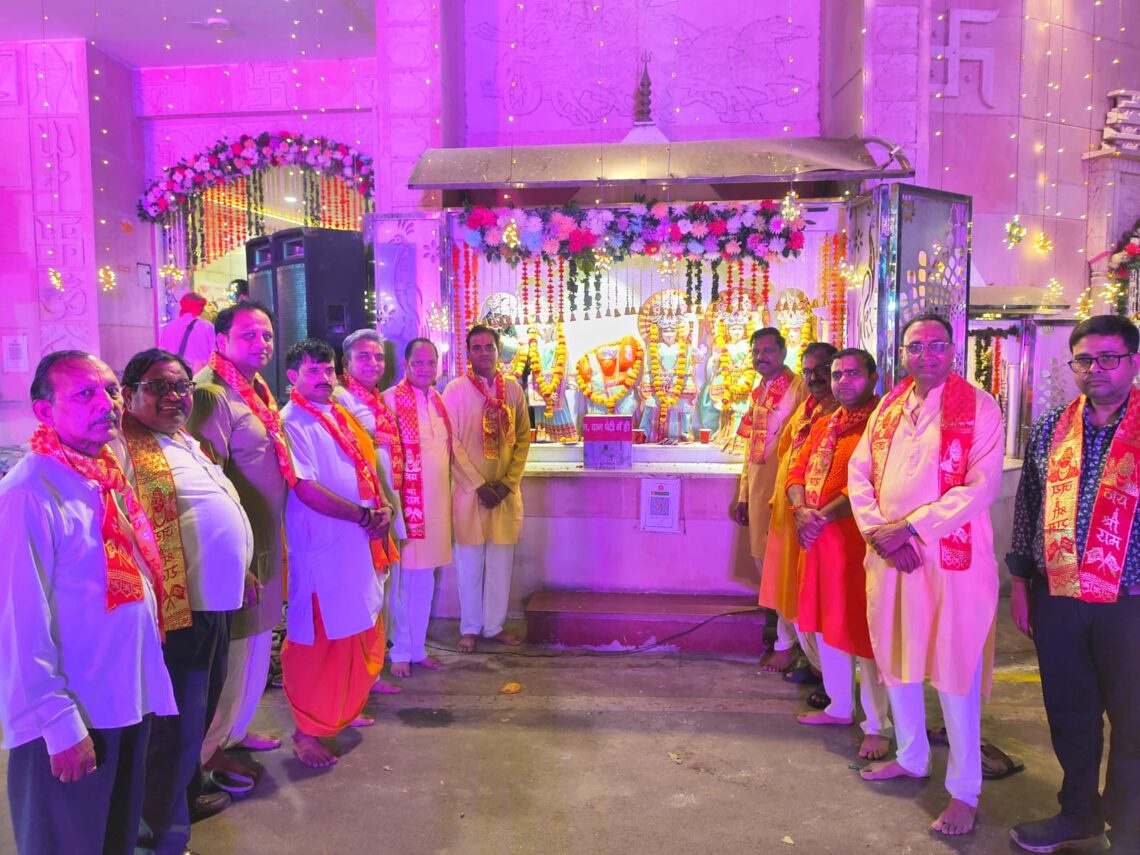 पूर्वमुखी हनुमान मंदिर के पुनर्निर्माण का प्रथम वर्ष पूर्ण, भजन संध्या एवं प्रसाद वितरण आयोजित