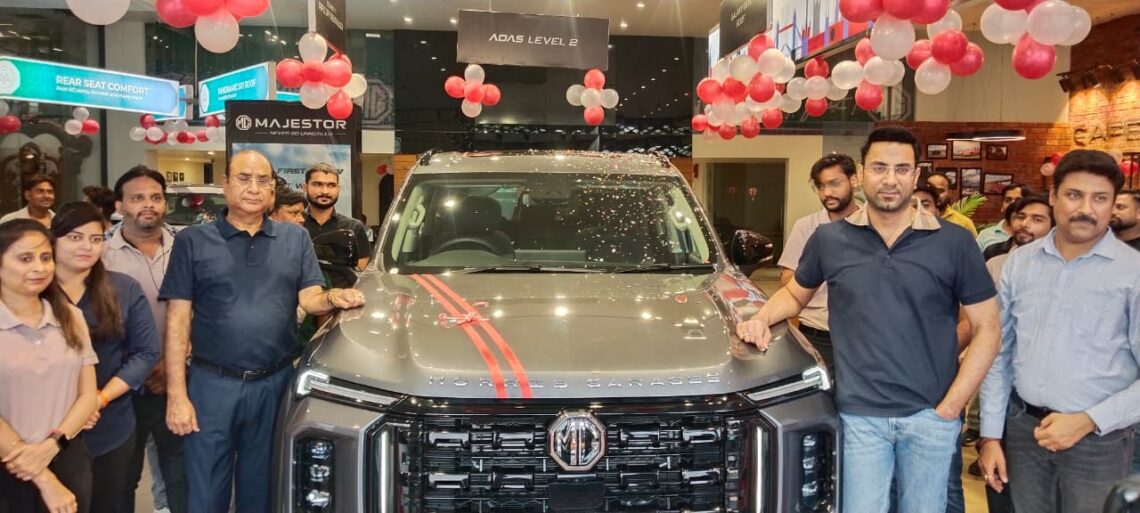 एनआरएल कार्स शोरूम पर लॉन्च हुई एमजी की सबसे बड़ी और प्रीमियम एसयूवी