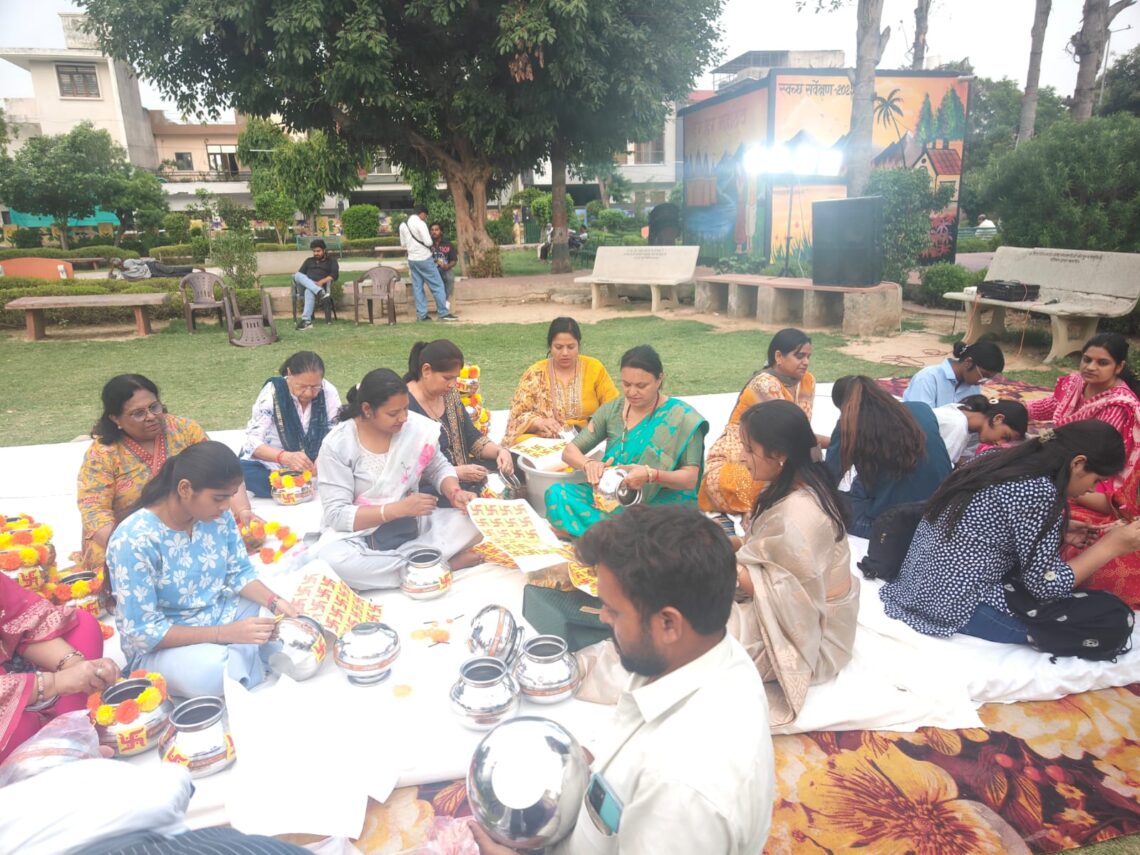 कलश सज्जा और मेहंदी उत्सव के साथ राधा-माधव कथा का हुआ मंगल आगाज