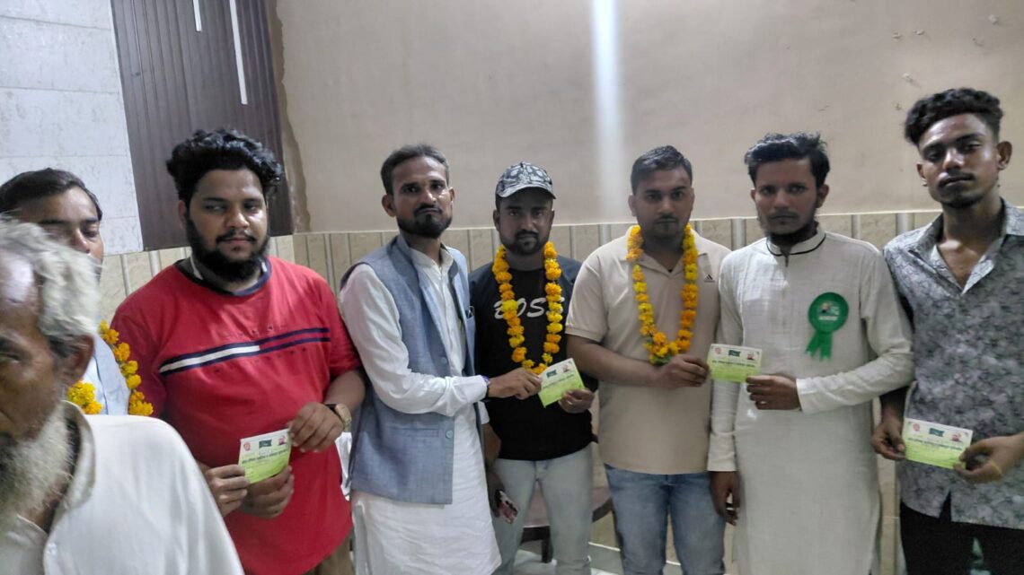 ऑल इंडिया इत्तेहाद ए मुस्लेमीन ने नए सदस्यों को सौंपे पहचान पत्र, संगठन विस्तार पर दिया ज़ोर