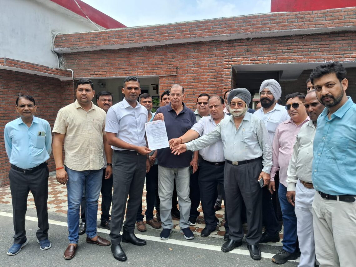 एमईएस बिल्डर्स का देशव्यापी बिगुल, नियमों में बदलाव और समस्याओं के समाधान को लेकर शुरू हुआ चरणबद्ध आंदोलन