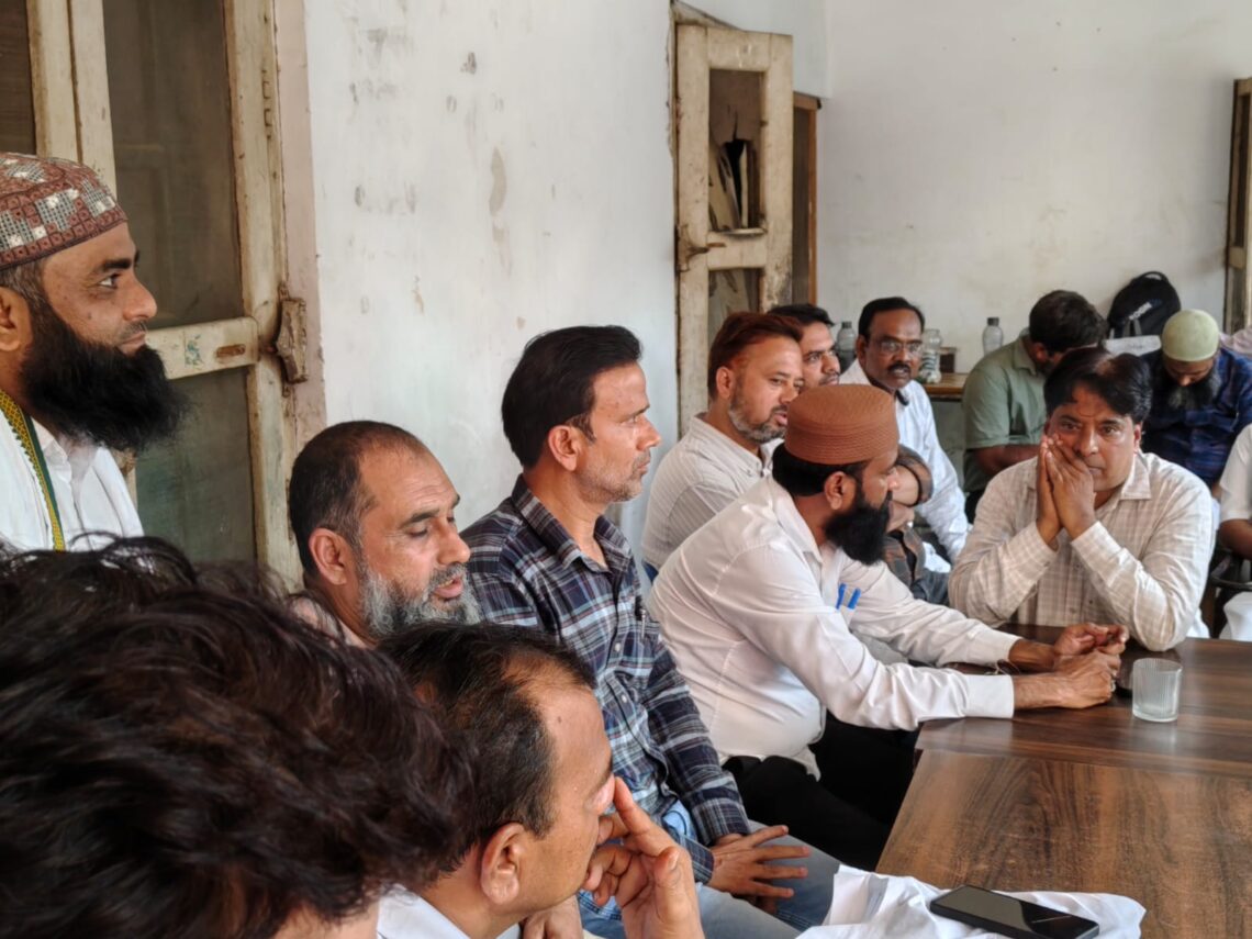 AMU Non-Teaching Employees Issue Firm Warning: No More Delay in Regularization, Massive Agitation if No Positive Decision