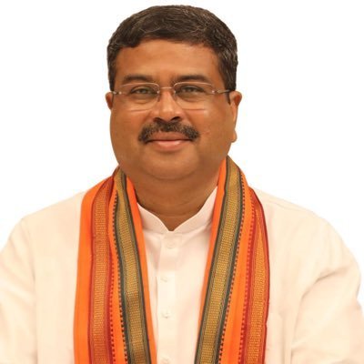 NEET विवाद के बीच शिक्षा मंत्री धर्मेंद्र प्रधान ने दिया इस्तीफा, X पर जारी किया भावुक संदेश