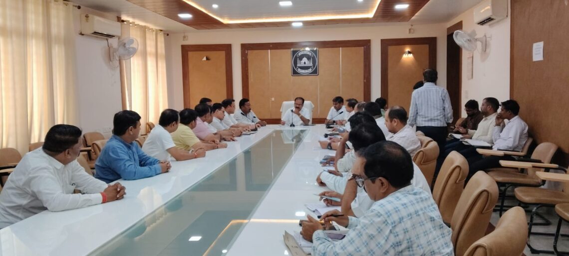 जनकपुरी क्षेत्र में विकास कार्यों को मिलेगी गति, नगर आयुक्त ने दिए तत्काल सर्वे और कार्य शुरू करने के निर्देश