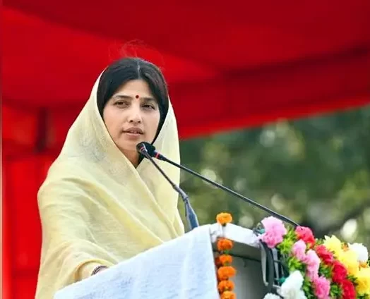 2027 के चुनावी रण में सपा का नया दांव, डिंपल यादव को फ्रंट पर लाने की तैयारी